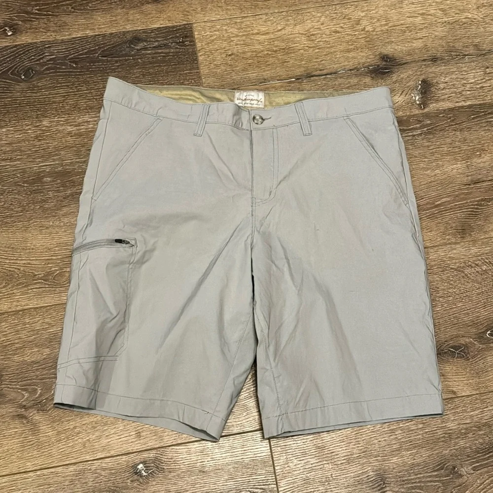 Weatherproof gray shorts 36‎